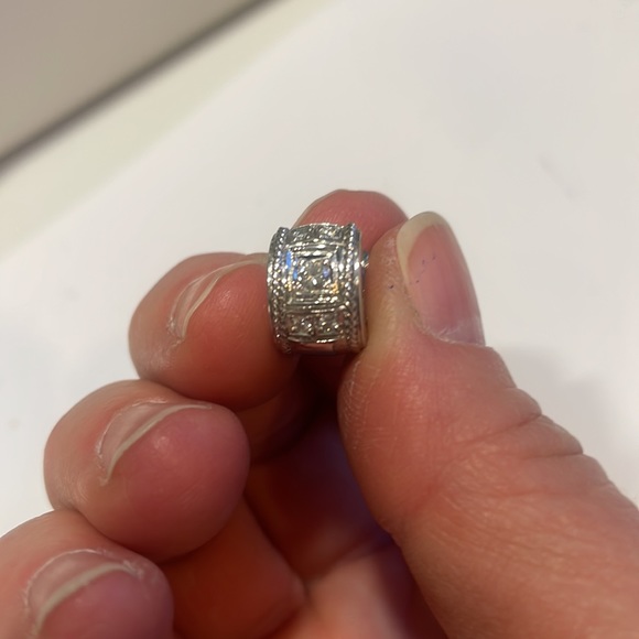 18k Penny Preville white gold and diamond Huggies - Picture 4 of 6